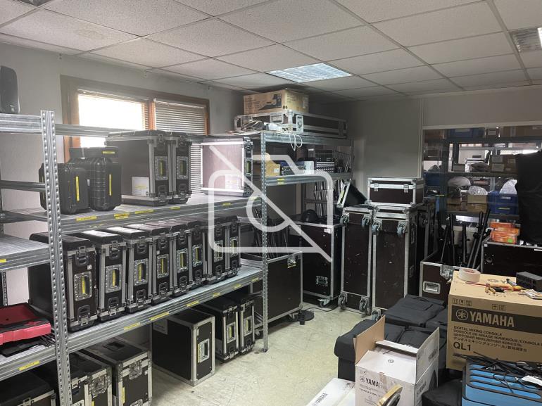 Entrepôt à vendre à Lagny-sur-Marne - 820 m²