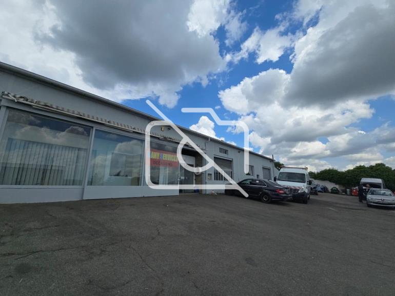 Entrepôt à vendre à Linas - 1 259 m²