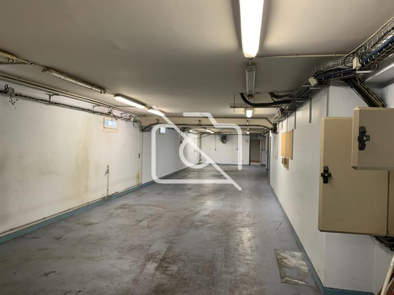 Entrepôt à vendre à Marcoussis - 1 200 m²
