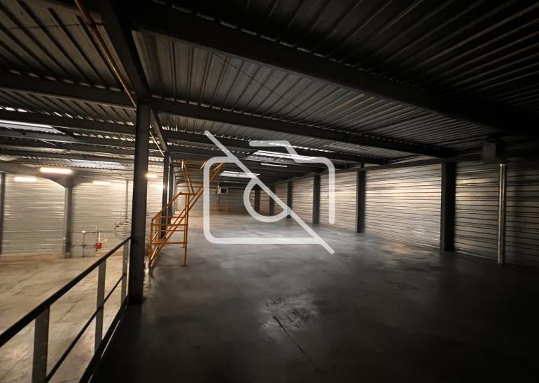Entrepôt à louer à Villeparisis - 3 668 m²