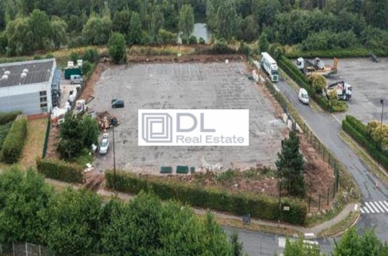 Terrain à louer à Lieusaint - 5 607 m²