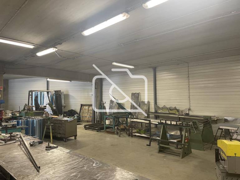 Entrepôt à vendre à Stains - 520 m²