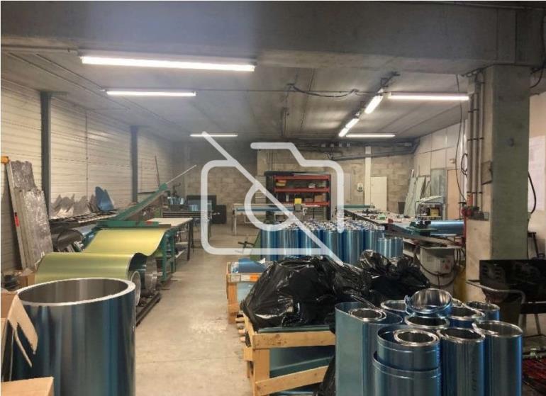 Entrepôt à vendre à Stains - 520 m²