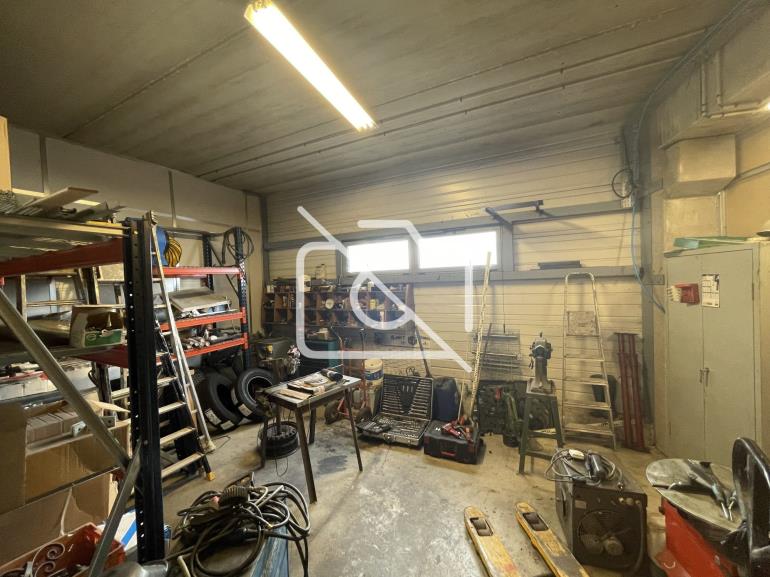 Entrepôt à vendre à Stains - 520 m²