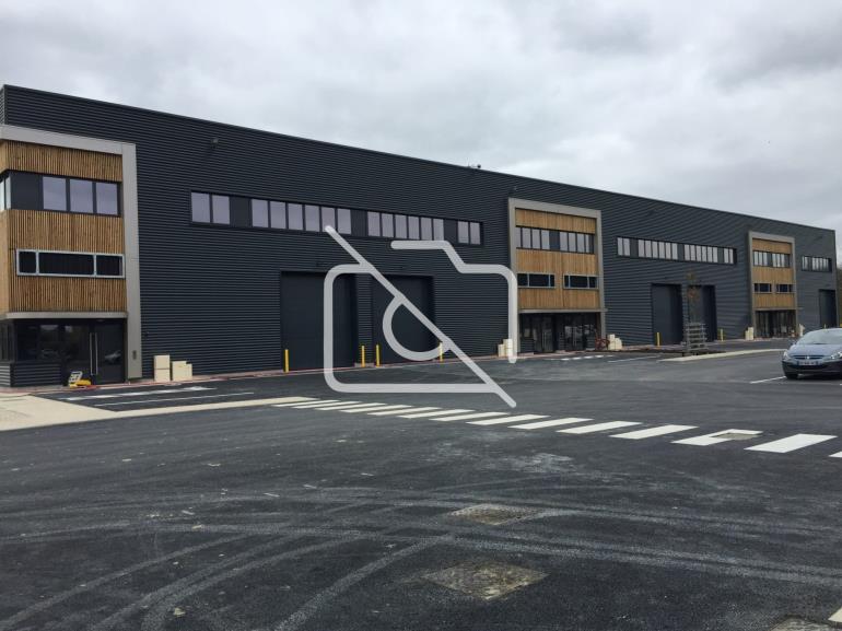 Entrepôt à louer à Vaires-sur-Marne - 409 m²