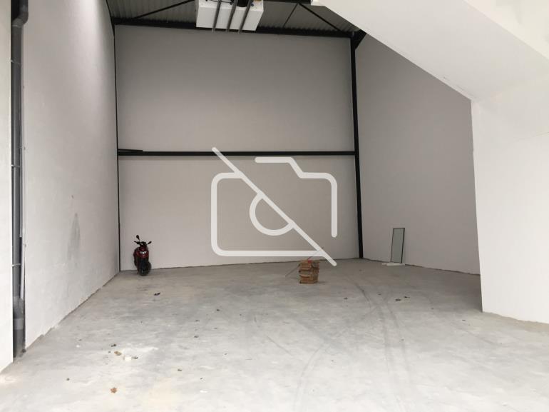 Entrepôt à louer à Vaires-sur-Marne - 409 m²
