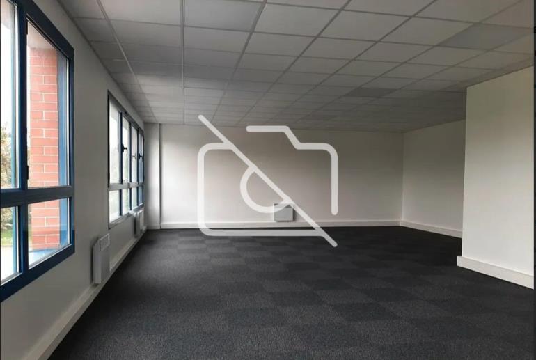 Entrepôt à louer à Lieusaint - 712 m²