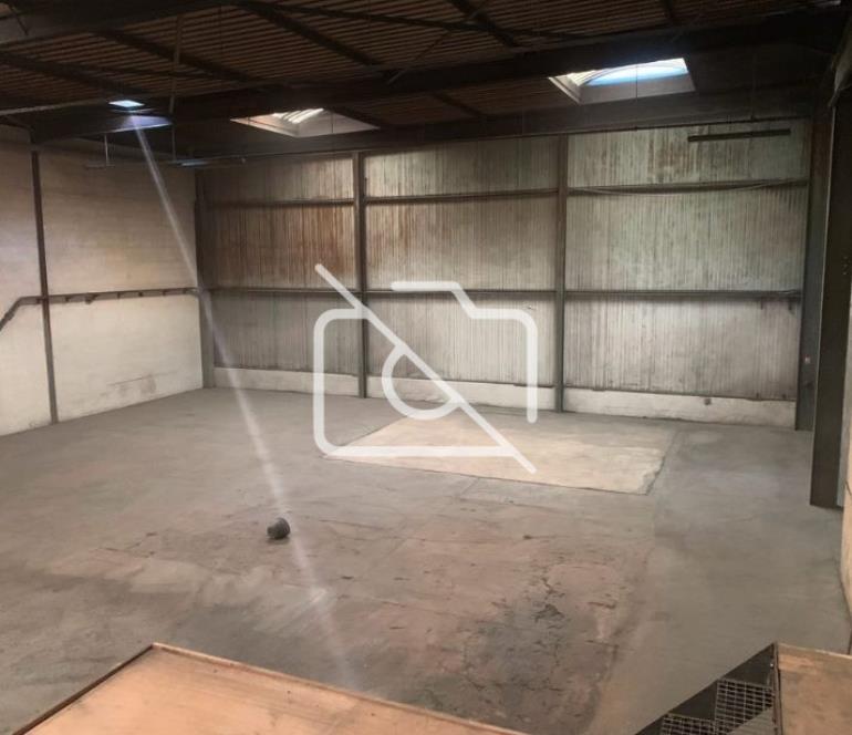 Entrepôt à louer à Pavillons-sous-Bois - 540 m²