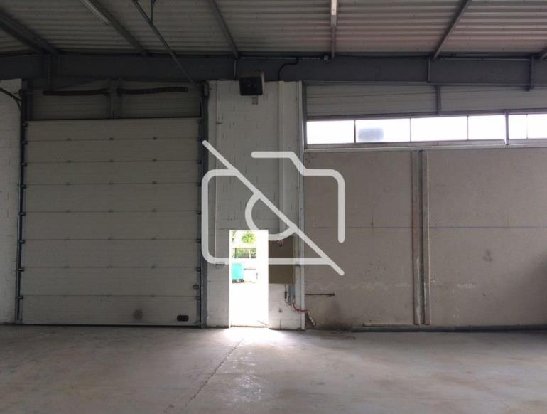 Entrepôt à louer à Fontenay-Trésigny - 271 m²
