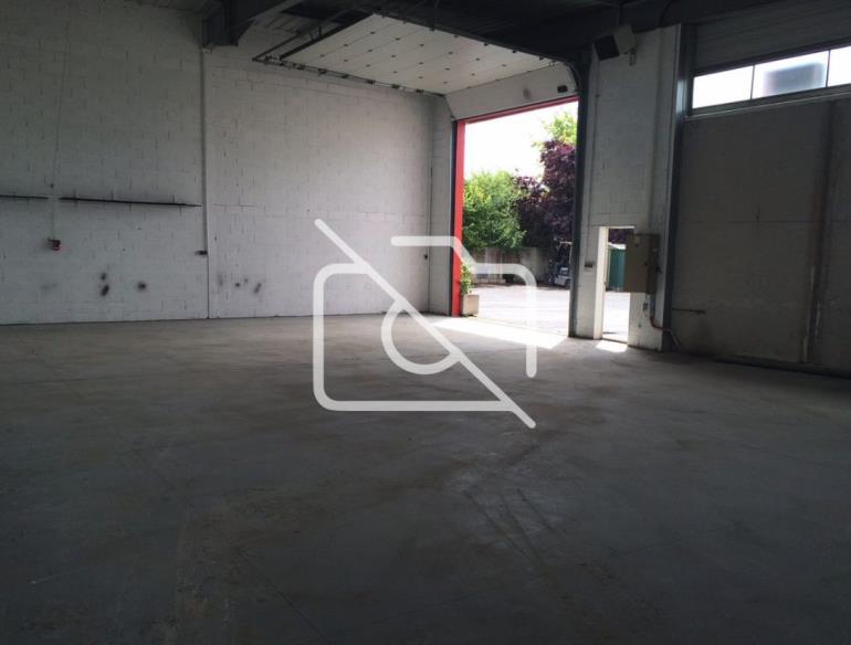 Entrepôt à louer à Fontenay-Trésigny - 271 m²