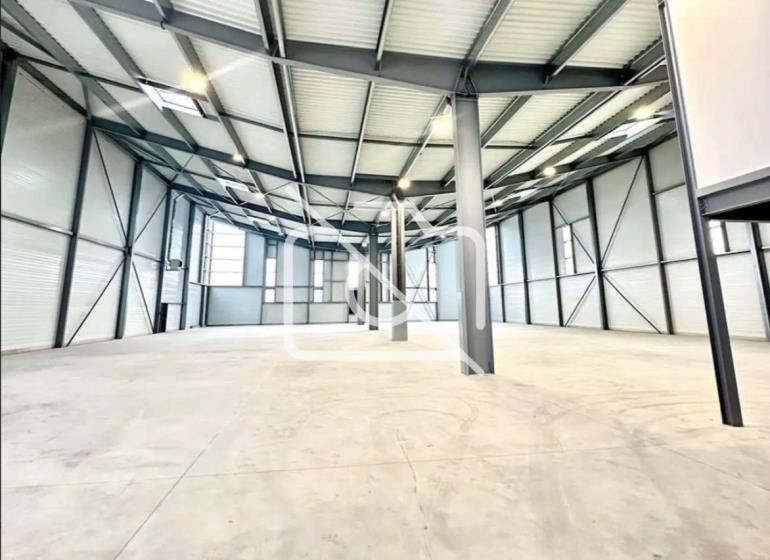 Entrepôt à louer à Limeil-Brévannes - 4 314 m²