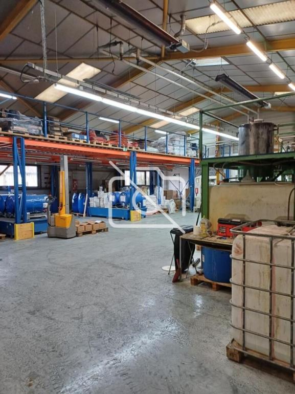 Entrepôt à vendre à Meaux - 2 290 m²