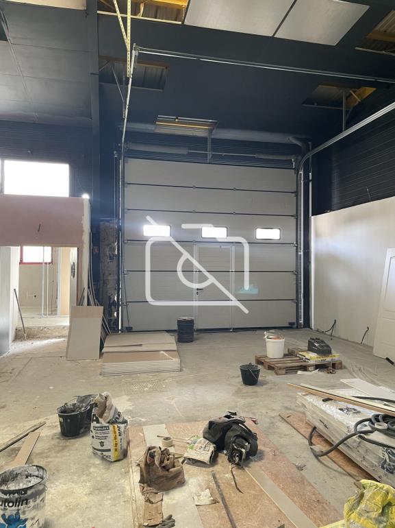 Entrepôt à louer à Savigny-sur-Orge - 630 m²