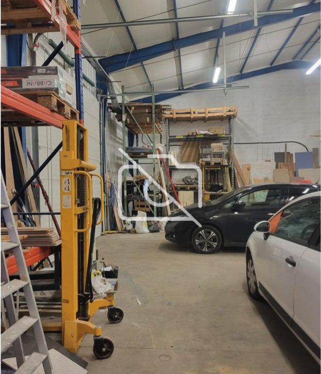 Entrepôt à louer à Épinay-sous-Sénart - 320 m²