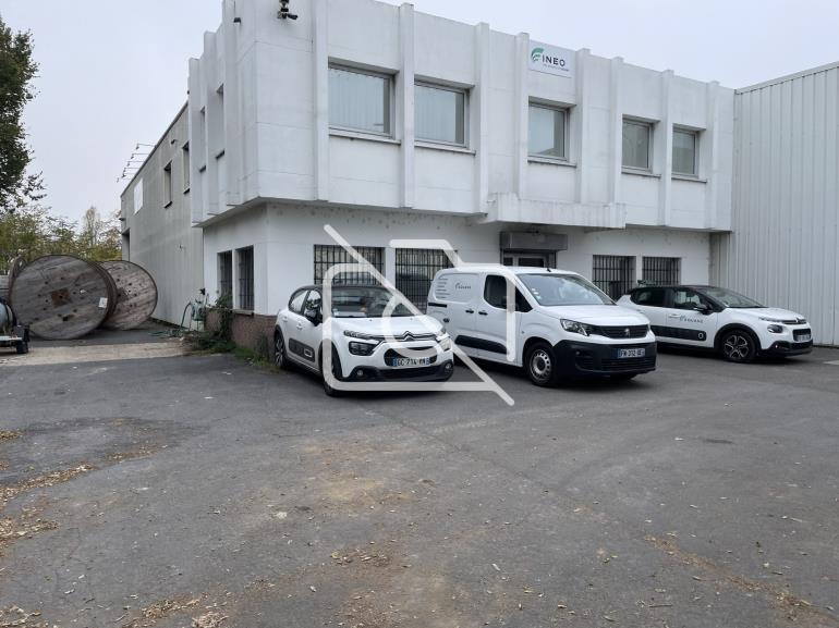 Entrepôt à louer à Valenton - 1 280 m²