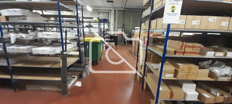 Entrepôt à louer à Antony - 357 m²
