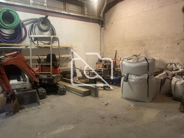 Entrepôt à vendre à Courtry - 750 m²