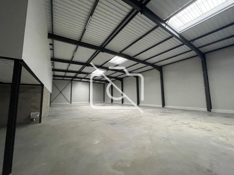 Entrepôt à louer à Bondoufle - 500 m²