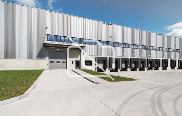 Entrepôt à louer à Fleury-Mérogis - 7 000 m²