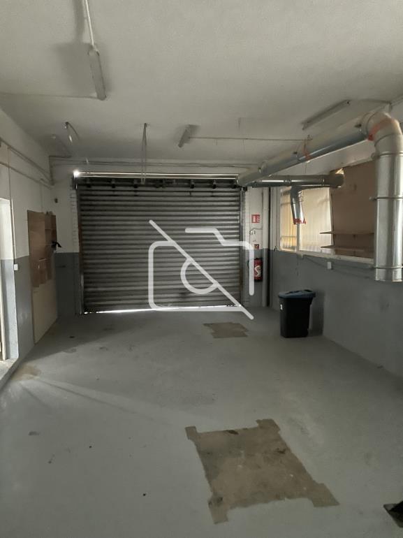 Entrepôt à louer à Buc - 620 m²