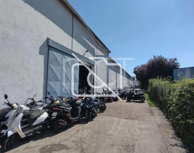 Entrepôt à louer à Brétigny-sur-Orge - 850 m²