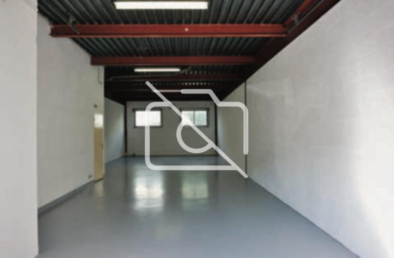 Entrepôt à louer à Lisses - 160 m²