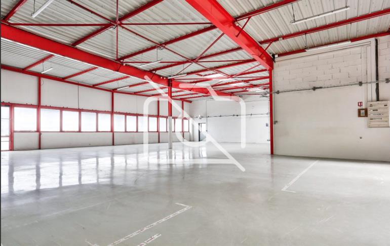 Entrepôt à louer à Villebon-sur-Yvette - 567 m²