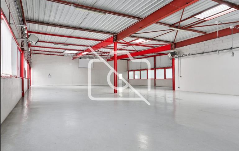 Entrepôt à louer à Villebon-sur-Yvette - 567 m²