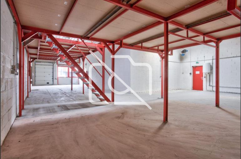 Entrepôt à louer à Villebon-sur-Yvette - 567 m²
