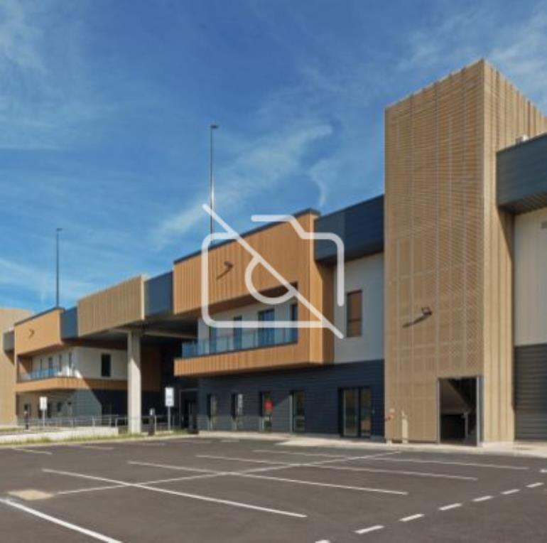Entrepôt à louer à Élancourt - 13 044 m²