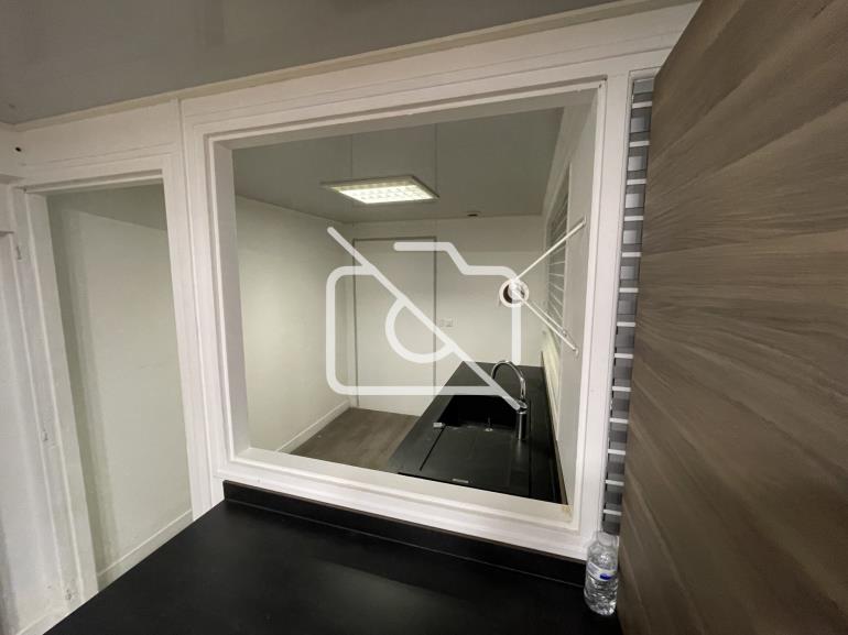 Entrepôt à louer à Magny-les-Hameaux - 541 m²