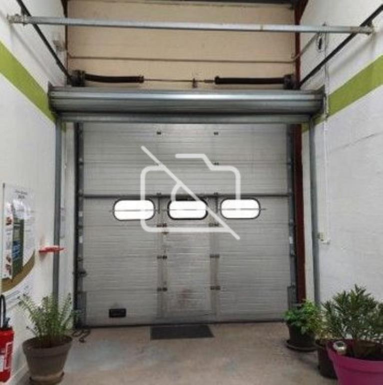 Entrepôt à louer à Lisses - 160 m²