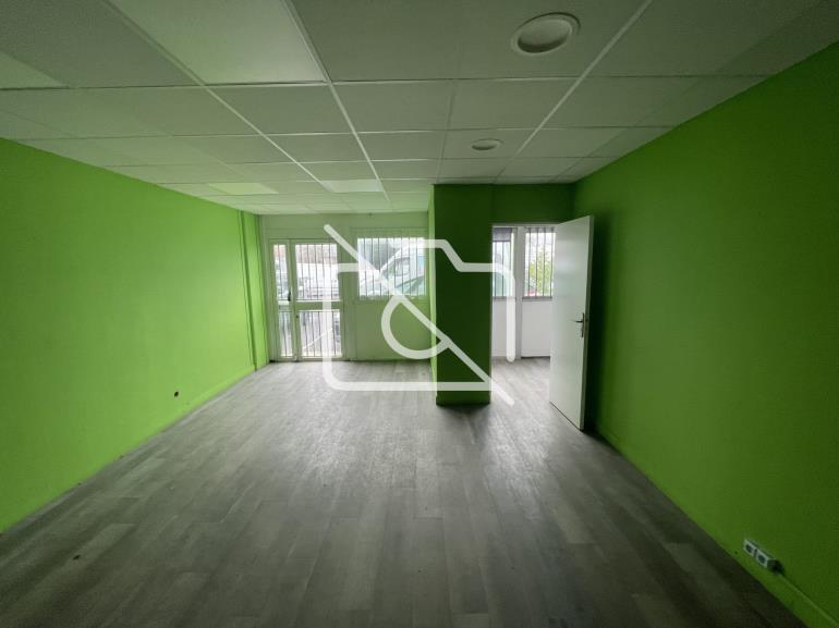 Entrepôt à louer à Bondoufle - 368 m²