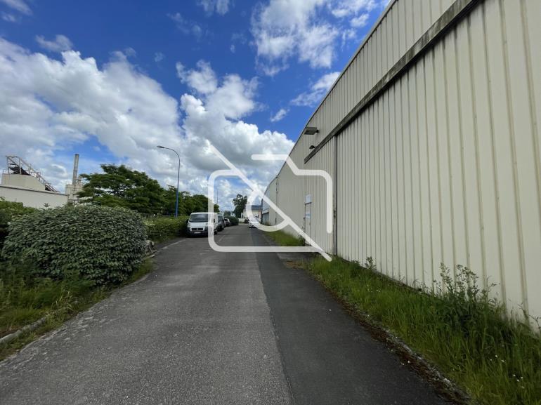 Entrepôt à vendre à Etampes - 2 000 m²