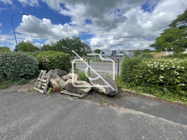 Entrepôt à vendre à Etampes - 2 000 m²