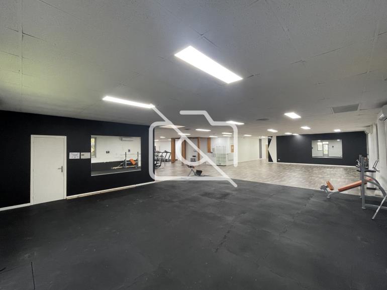 Entrepôt à vendre à Bondoufle - 795 m²