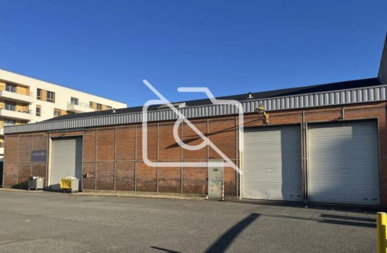 Entrepôt à louer à Massy - 2 008 m²