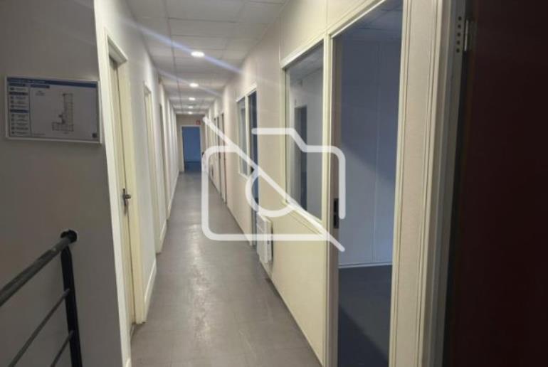 Entrepôt à louer à Massy - 2 008 m²