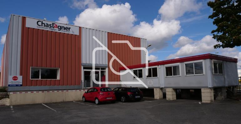 Entrepôt à louer à Coignières - 551 m²