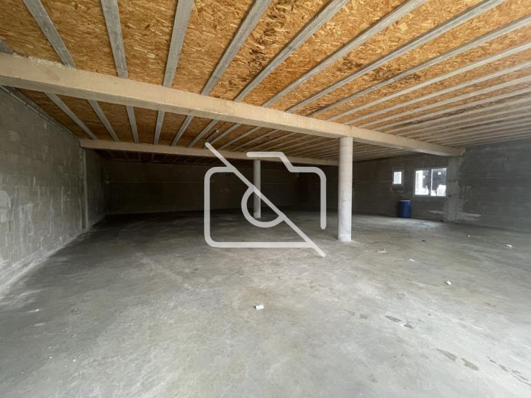 Entrepôt à louer à Orly - 245 m²