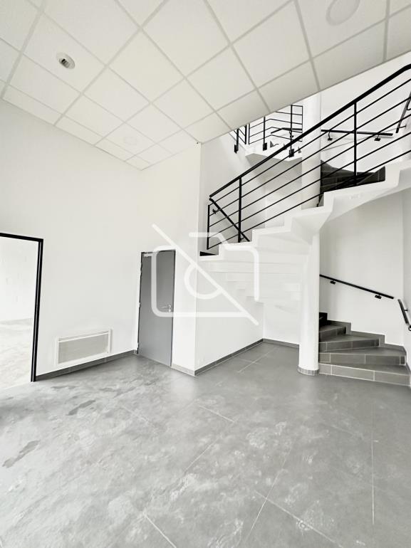 Entrepôt à louer à Bonneuil-sur-Marne - 370 m²