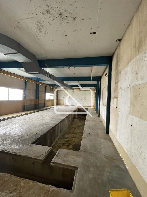 Entrepôt à vendre à Clayes-sous-Bois - 2 975 m²