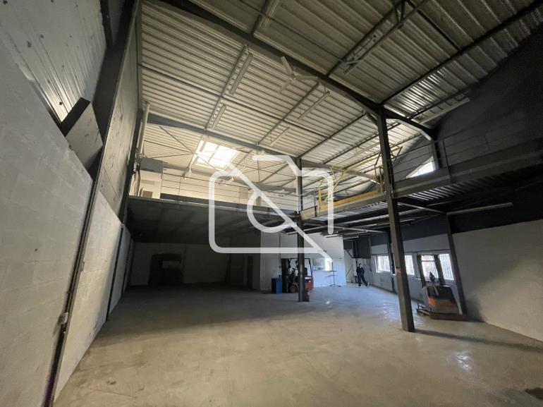 Entrepôt à louer à Croissy-Beaubourg - 657 m²
