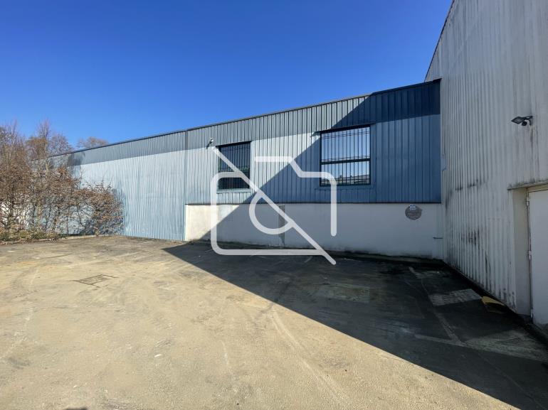 Entrepôt à louer à Croissy-Beaubourg - 657 m²