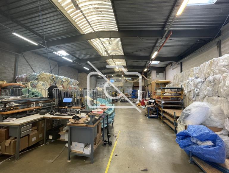 Entrepôt à louer à Choisy-le-Roi - 768 m²