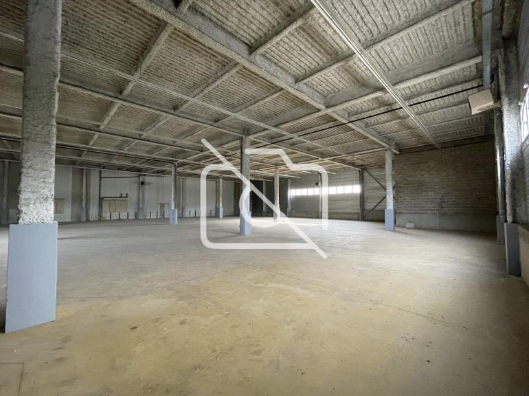 Entrepôt à louer à Orgeval - 1 180 m²