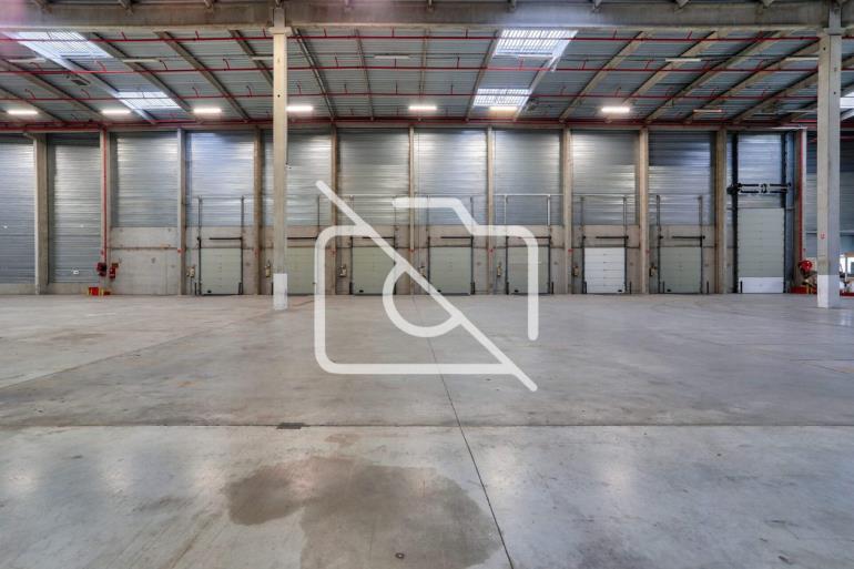 Entrepôt à louer à Gargenville - 8 495 m²