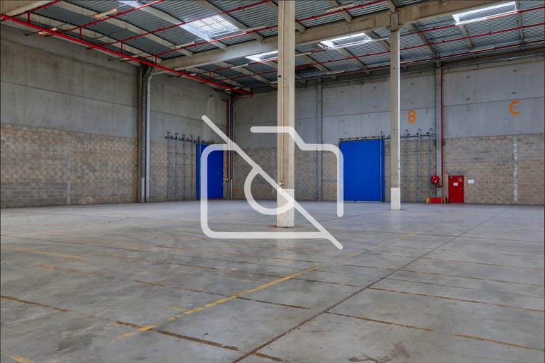 Entrepôt à louer à Gargenville - 8 495 m²