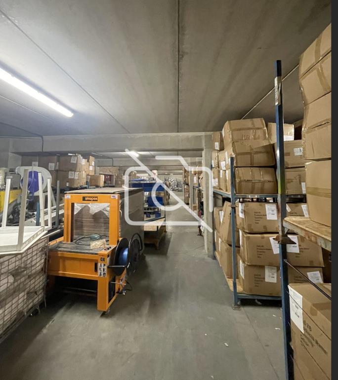 Entrepôt à vendre à Choisy-le-Roi - 768 m²