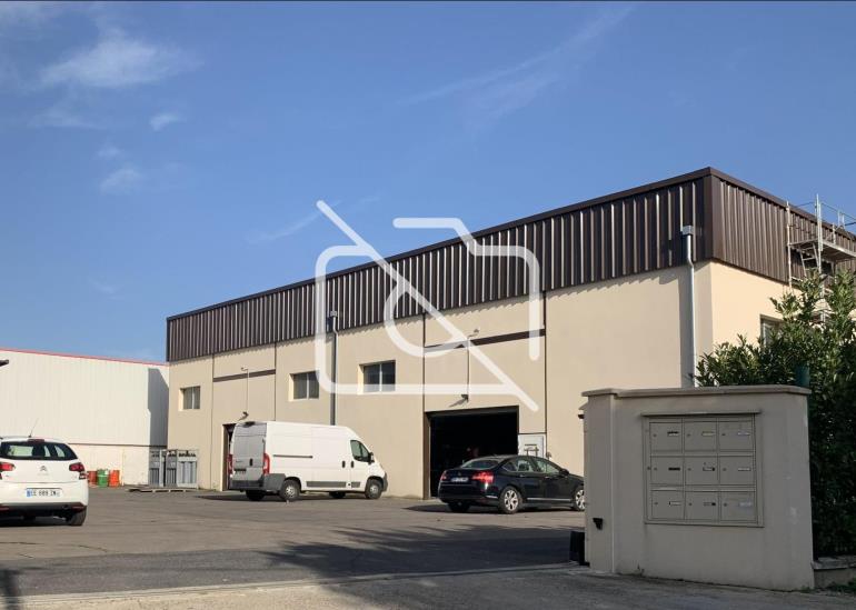 Entrepôt à vendre à Savigny-sur-Orge - 1 233 m²